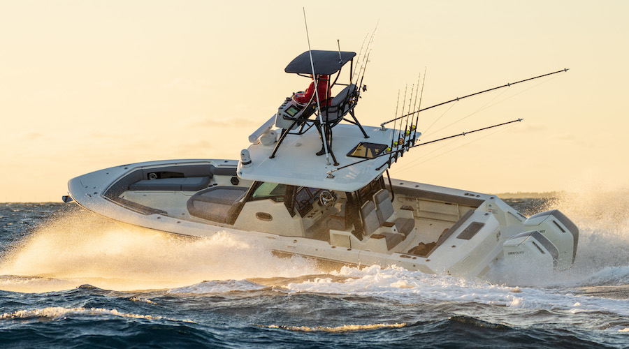 Boston Whaler 360 Outrage