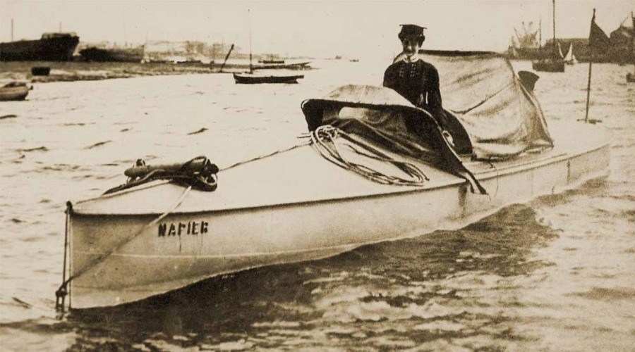 Il Napier, imbarcazione con cui Dorothy Levitt vinse il primo Harmsworth Trophy